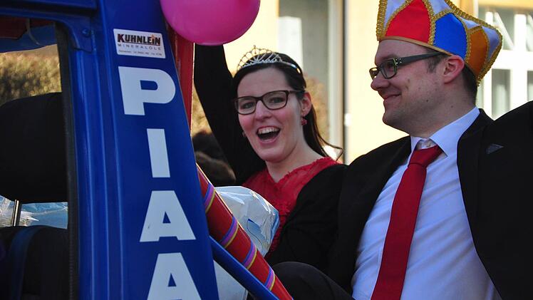 Impressionen vom Faschingstreiben in Steinwiesen. Foto: Susanne Deuerling