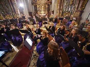 Die Eschenbacher Musikanten begeisterten bei den Hammelburger Kirchenmusiktagen "Hamulissimo"  in der vollbesetzten Klosterkirche Altstadt. Foto: Daniel Weissenberger