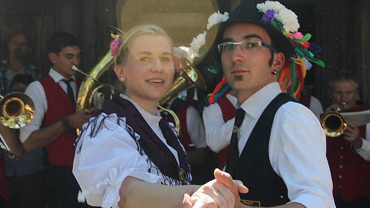 Ebersdorfer Kirchweih-Tanzpaar Foto: Veronika Schadeck