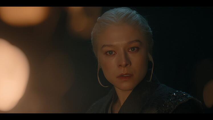 Was au&szlig;er Daemon keiner ahnt: Rhaenyra (Emma D'Arcy) h&uuml;tet ein Geheimnis, dass nur vom K&ouml;nig an den wahren Thronfolger weitergegeben wird.