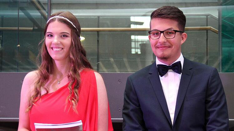 Die Schülersprecher Julia Kraus und Lukas Schmuck