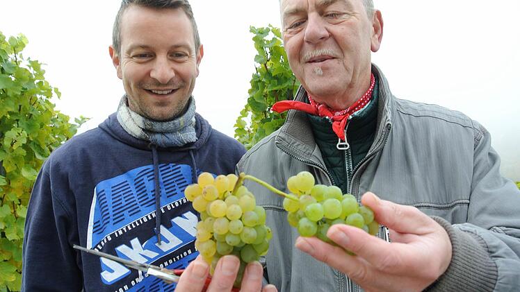 Die "Schulter": Martin Bauerschmitt mit Walter Moßner (rechts).