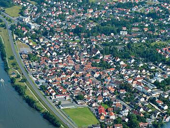 Ein Großteil der 5983 Gemeindebürger lebt im Kernort Bischberg. Foto: Ronald Rinklef