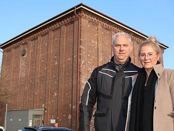 Im Jahr 2008 haben sich Petra und Nils Brennecke einen der damals 13 Hochbunker in Schweinfurt gekauft.