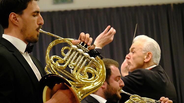 Im Quartett der Hörner spielten Georg Stührmann, Tobias Horneber, Constantin Windisch und Lukas Pfundt. Gerd Schaar