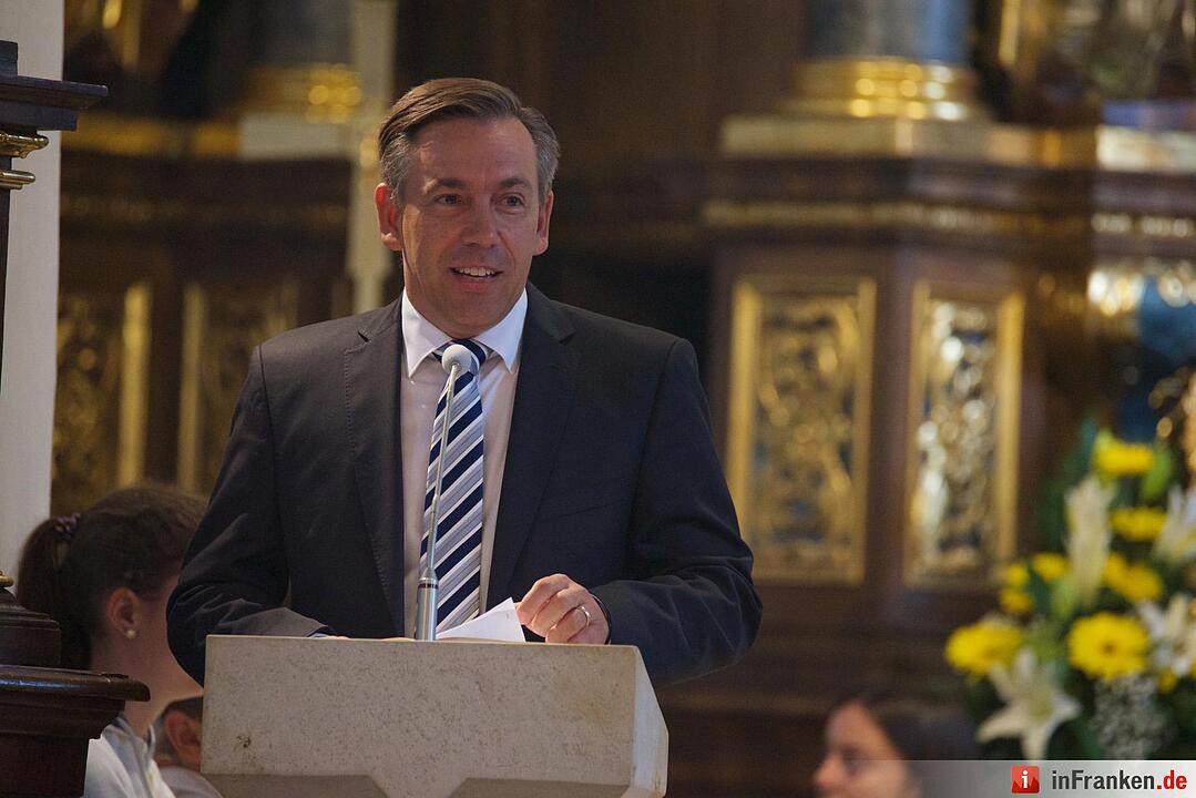 Nach einjähriger Kirchensanierung: Hannberg feiert die Wiedereröffnung der Wehrkirche der Pfarrei Geburt Mariens Hannberg