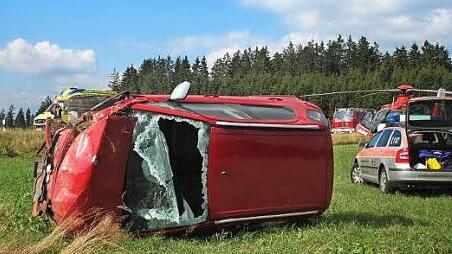 Der Unfallort zwischen Buchbach und Rothenkirchen. Die Verletzten wurden in zwei Kliniken geflogen. Foto: Veronika Schadeck