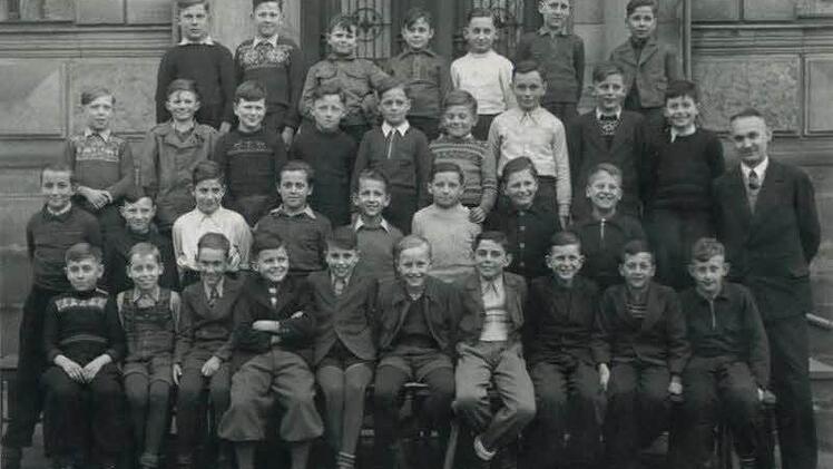 Die Klasse 1 c der damaligen Oberrealschule mit ihrem Lehrer Karl Müller. Foto: privat