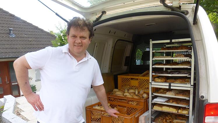 Josef Kraus bringt seine Brötchen bis fast vor die Haustür. Foto: Carmen Schwind