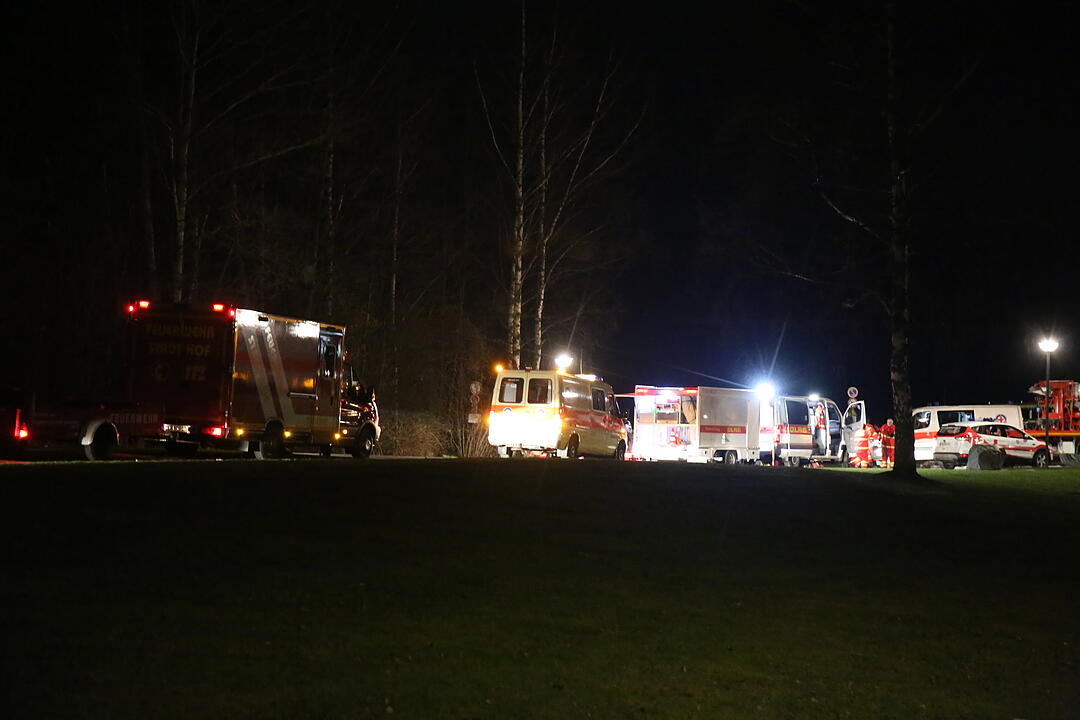 Oberfranken: Mann rast mit Auto betrunken in See