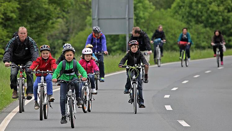 Sie trotzten den kühlen Temperaturen und gewannen der freien Fahrt im Kleinziegenfelder Tal ihre schönen Seiten ab. Fotos: Klaus Gagel