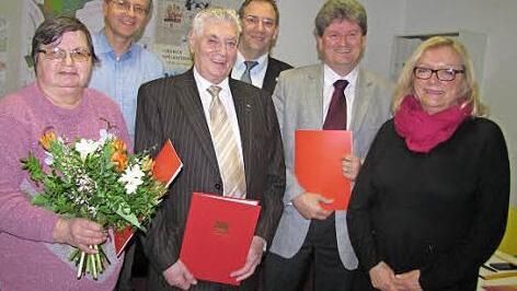 Ehrungen beim SPD-Ortsverein Coburg-Südost (von links): Hannelore Frey, Kai Hiltmann, Günther Meyer, Bürgermeister Thomas Nowak, Martin Deffner und Petra Schneider.  Foto: Martin Koch