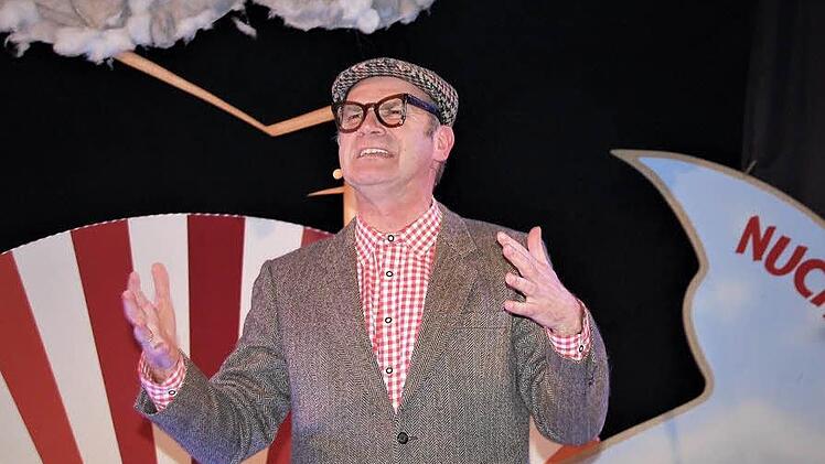 Kabarettist Fredi Breunig erzählte von seinen Missgeschicken. Foto: Sigismund von Dobschütz