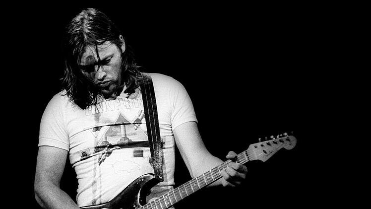 David Gilmour in seinem Element: Sein Gitarrenspielt war stilpr&auml;gend und definierte den unverwechselbaren Sound von Pink Floyd.