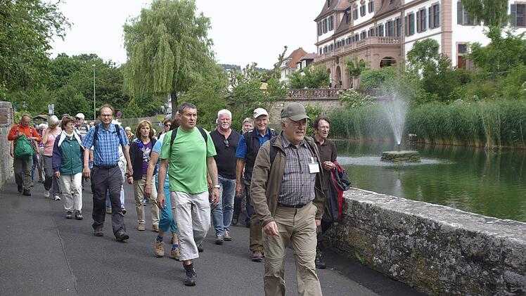 Der Hammelburger Rhönklub richtete anlässlich des Stadtjubiläums den 7. Rhöner Wandertag mit zahlreichen Wanderungen aus und setzte damit ein Highlight in der Vereinsgeschichte.  Foto: Winfried Ehling