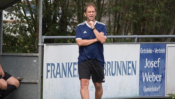 Steinwiesens Trainer Karl-Heinz Michel...