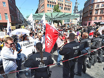 W&uuml;rzburg: AfD-Politiker w&uuml;tend wegen gescheiterter Kundgebung - Polizei entgegnet Vorw&uuml;rfen