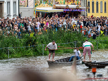Fischerstechen bei der Sandkerwa in Bamberg