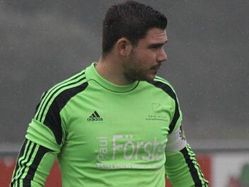 Sie sollen es als Trainergespann bei der SpVgg Effeltrich richten und im besten Fall den Klassenerhalt in der Kreisliga 2 ER/PEG schaffen: Torhüter Lukas Porster ...