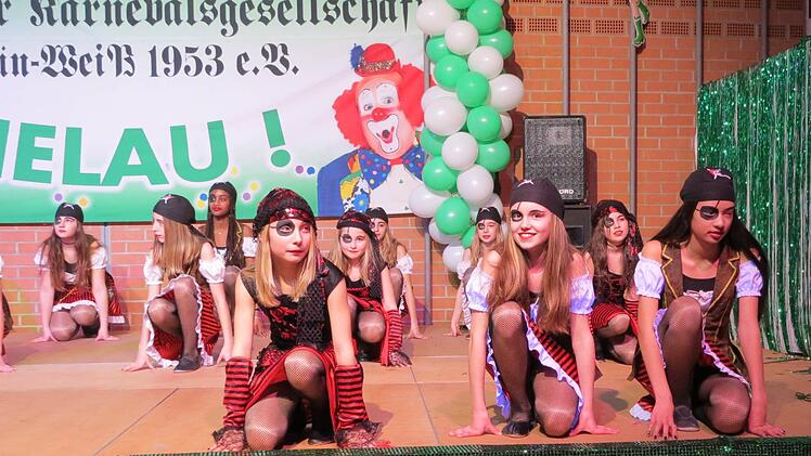 Dancing Kids: Captain Jack Sparrow und seine Crew legten in Euerdorf an.Foto: Doris Bauer