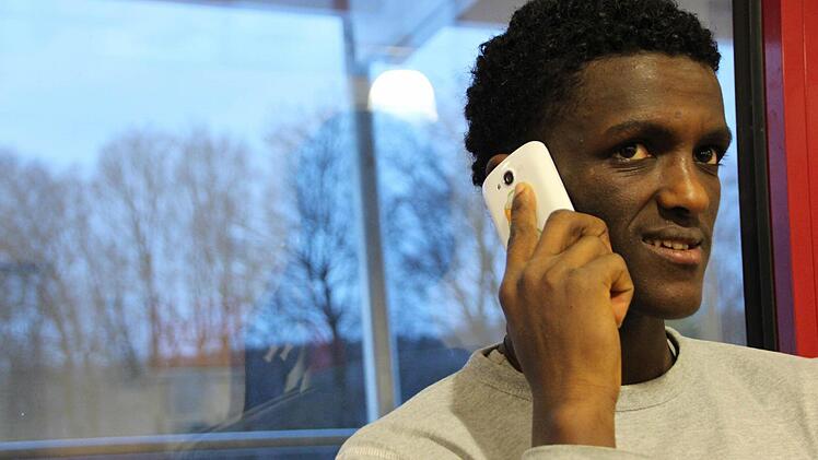 Der 16-jährige Mebrahtom Gebrehiwet aus Eritrea in der Unterkunft für unbegleitete, minderjährige Flüchtlinge am Volkersberg. Fotos Benedikt Borst/ Haus Volkersberg