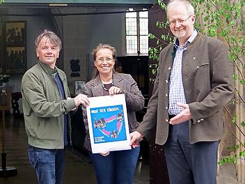 Sie freuen sich schon auf die lange Nacht der Kirchen am 14. Mai und hoffentlich viele interessierte Besucher (von links): Gemeindereferent Martin Förtsch, Dekanin Ulrike Schorn und Pfarrer Thomas Teuchgräber.