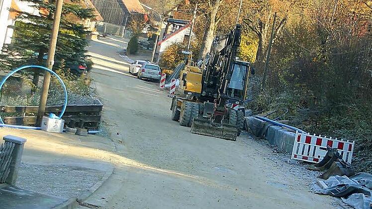 Die Ortsdurchfahrt von Burggrub bleibt aus Richtung Oberngrub über den Winter nur für Anlieger befahrbar. Foto: Sebastian Martin
