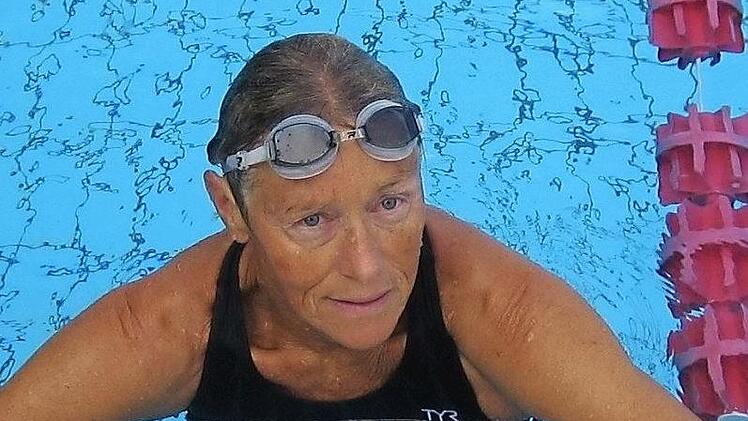 15 Goldmedaillen gewann Kristina Geuter (SSG Coburg) bei den internationalen Bayerischen Sommermeisterschaften der Masters. Foto: Klaus Geuter