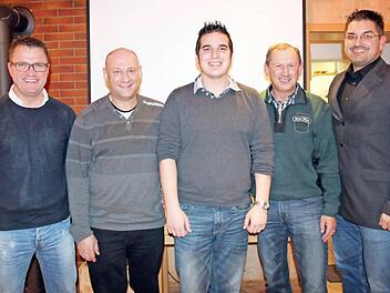 Neuwahlen bei der Freien Wählergruppe "Bürgerblock" Seßlach (von links): Stefan Tranziska, Uwe Gemeinhardt, Maximilian Neeb, Berthold Borczyk und Kreisvorsitzender Christian Gunsenheimer  Foto: Bettina Knauth