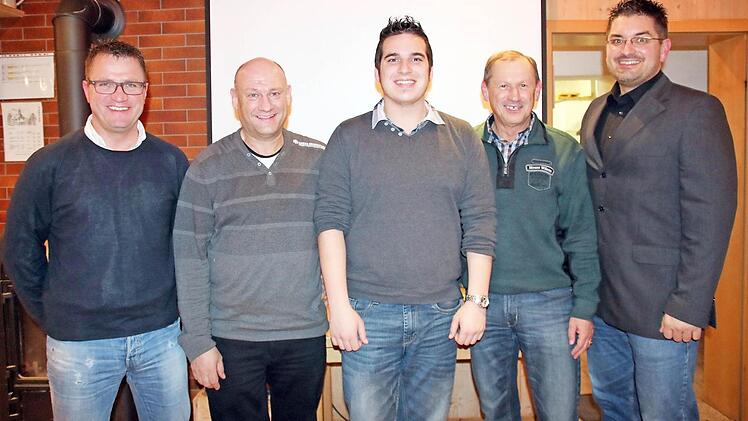 Neuwahlen bei der Freien Wählergruppe "Bürgerblock" Seßlach (von links): Stefan Tranziska, Uwe Gemeinhardt, Maximilian Neeb, Berthold Borczyk und Kreisvorsitzender Christian Gunsenheimer  Foto: Bettina Knauth