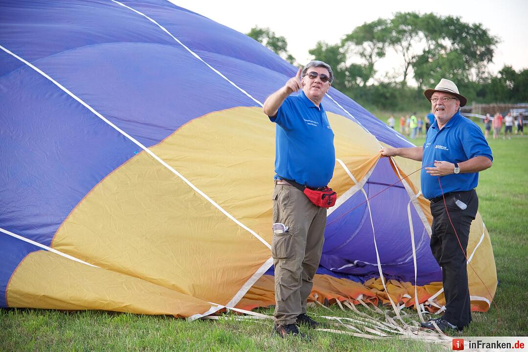 Jubiläumsausgabe: Zum 20. Mal hat die Raiffeisenbank Seebachgrund zu ihrem Ballonmeeting nach Hannberg eingeladen. Mehr als 2000 Menschen waren gekommen.