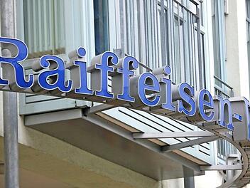 Laut Vorstand Jürgen Möhrle ist es eine Überraschung, dass für die Fusion einstimmig votiert wurde.  Foto: Archiv