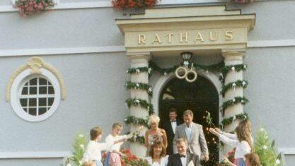Am 8.8.1988 gaben sich in der Stadt mehr als 20 Paare das Ja-Wort. Foto: Archiv Hans Bauer