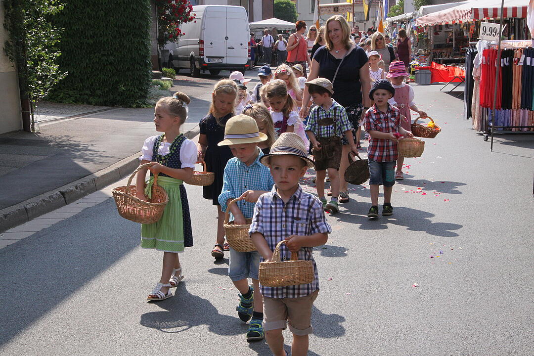 Burgwindheim feiert Blutsfest