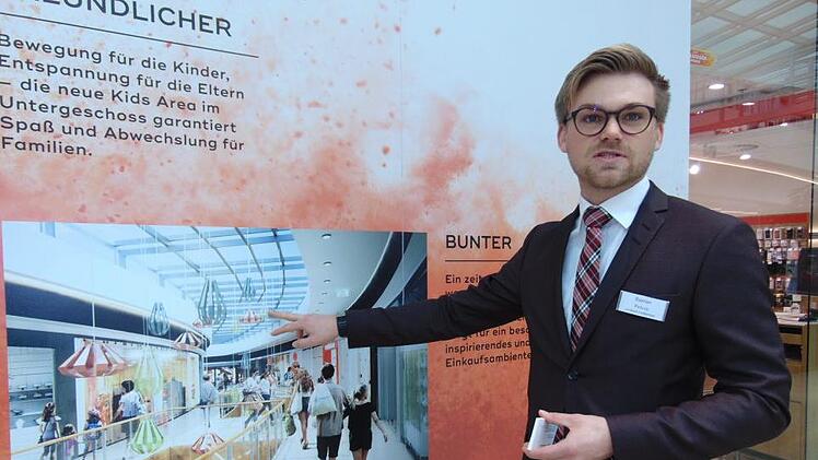 Bastian Peters erläutert die Umbaupläne.Petra Malbrich