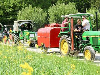 Die Rundfahrt war fraglos ein Höhepunkt des Schleppertreffens in Gelbsreuth. Foto: Adriane Lochner