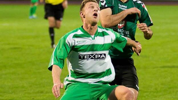 Eray Cadiroglu gegen Marcel Hirn.  Foto: Tobias Köpplinger