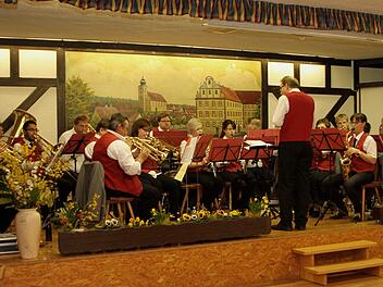 Gelungen war die Programmauswahl beim Frühjahrskonzert der "Haßbergkapelle Kirchlauter" unter Dirigent Klaus Schad. Fotos: Günther Geiling