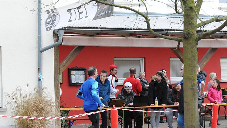 Szenen vom Fuschter Silvesterlauf.ssp
