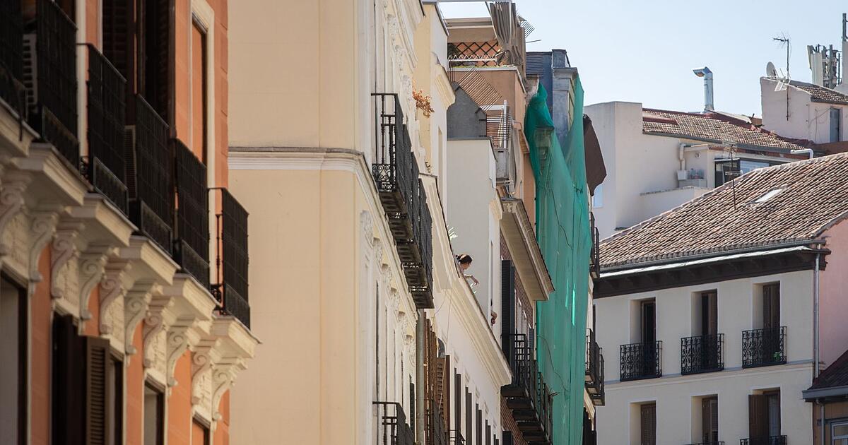 Mindestens-zwei-Tote-nach-Geb-udeeinsturz-in-Madrid