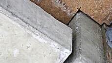 Lose Fugen zwischen den Beton-Fertigteilen - im Brandfall schlägt das Feuer durch.