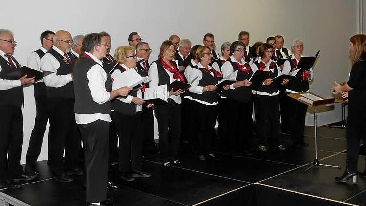 Der Gesangverein Sängerlust Reckendorf war mit einem gemischten und einem Männerchor dabei, beide dirgiert von Helena Peres Martinez