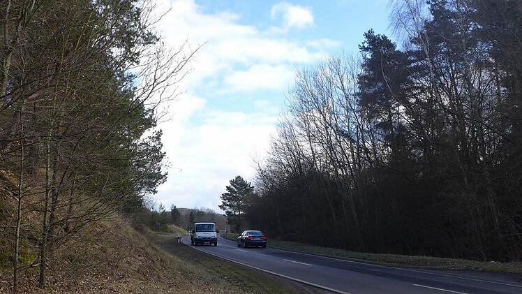 Die Straßensituation vor dem stillgelegten "Kellerbruch" am Ortseingang von Breitbrunn,könnte zum Knackpunkt werden.