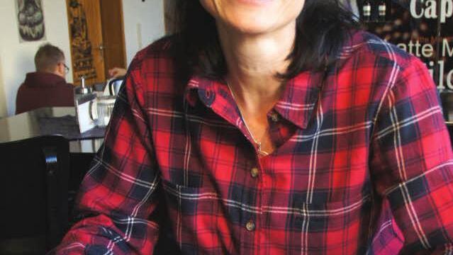 Die Ern&auml;hrungsberaterin Kerstin Graf schw&ouml;rt auf die Vorz&uuml;ge des Lupinenkaffees.Foto: Silvia Eidel