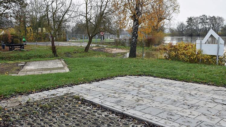 Die beiden Campingplätze, die für die Erweiterung der Badebucht verschoben werden müssten.Ulrike Langer
