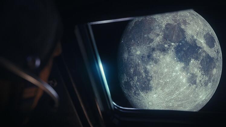 Der Blick aus der Mondf&auml;hre auf den Mond. Zum letzten Mal konnten bislang 1972 Menschen den Mond betreten.