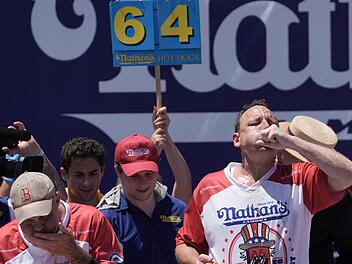 Hot-Dog-Wettessen auf Coney Island