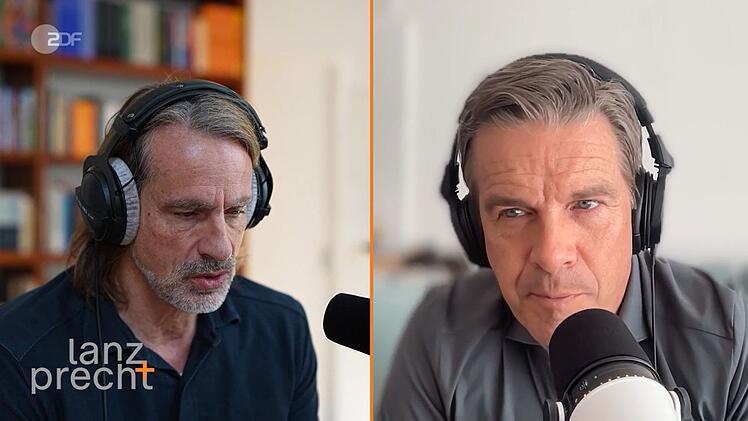Im Podcast "Lanz + Precht" sprachen Richard David Precht (links) und Markus Lanz &uuml;ber den Krieg in Nahost.