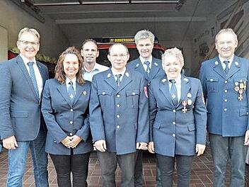 Führungswechsel bei der Freiwilligen Feuerwehr Burkersdorf. Foto: eh