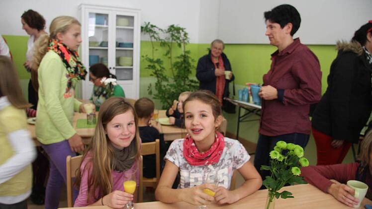 Richtig gemütlich ist der Aufenthaltsraum im Hort geworden. Foto: Sonja Adam